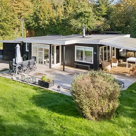 Dom wakacyjny Lovely In Dalby Huse *